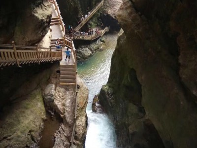 石家庄穿越自然仙境，感受历史韵味，畅享多彩体验